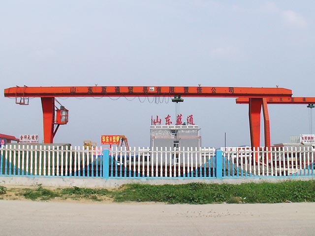 ML型電動(dòng)葫蘆門式起重機(jī)